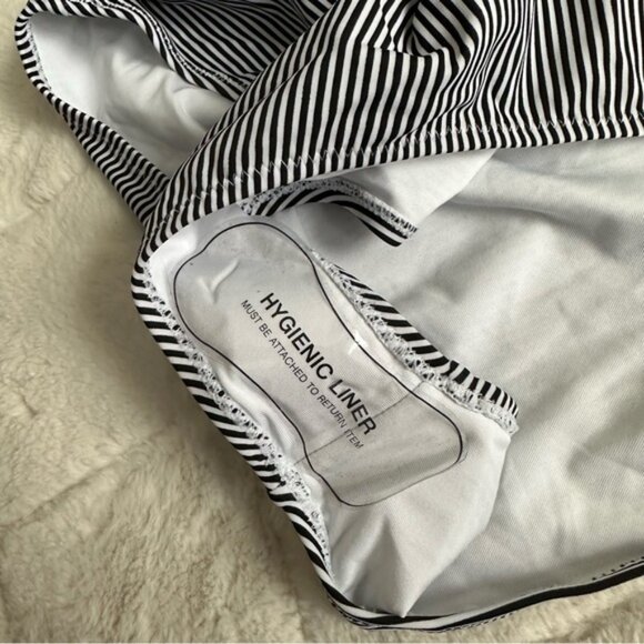 CUPSHE | Keeping You Accompanied Stripe One Piece Swimsuit | Size Large - Picture 8 of 12